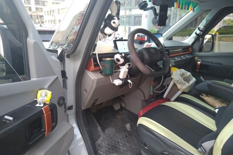 Used Farizon Super VAN 2025 Yucheng Action-Pak, Mid-Axle Mid-Roof 68kWh ZhiXin, 7-seater Driver Seat