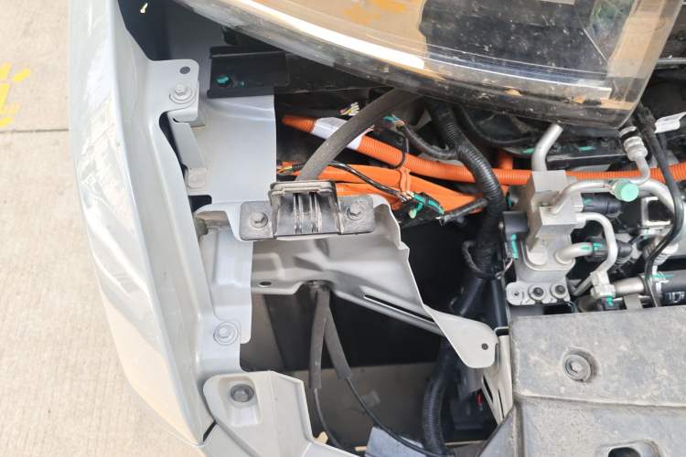 Used Farizon Super VAN 2025 Yucheng Edition, Action-Pak 68kWh Engine Bay Right