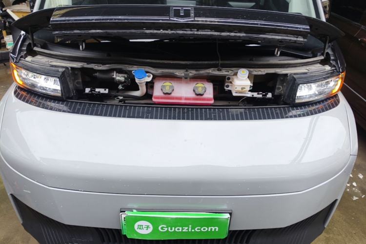 Used Farizon Super VAN 2025 Yucheng Action-Pak, Mid-Axle High-Roof 68kWh ZhiXin, 7-seater Engine Bay