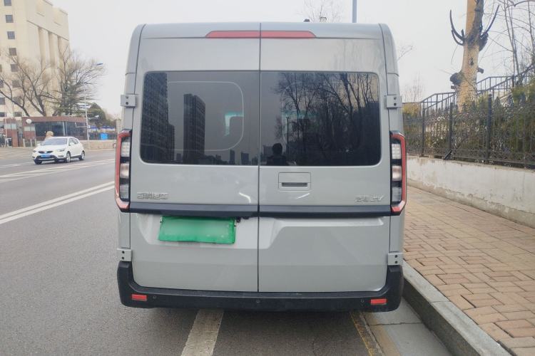Used Farizon Super VAN 2025 Yucheng Action-Pak, Short-Axle 68kWh ZhiXin, 5-seater Exterior 4
