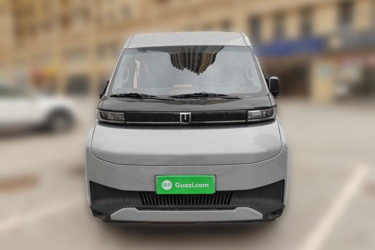 Used Farizon Super VAN 2025 Yucheng Action-Pak, Mid-Axle Mid-Roof 68kWh ZhiXin, 7-seater Front