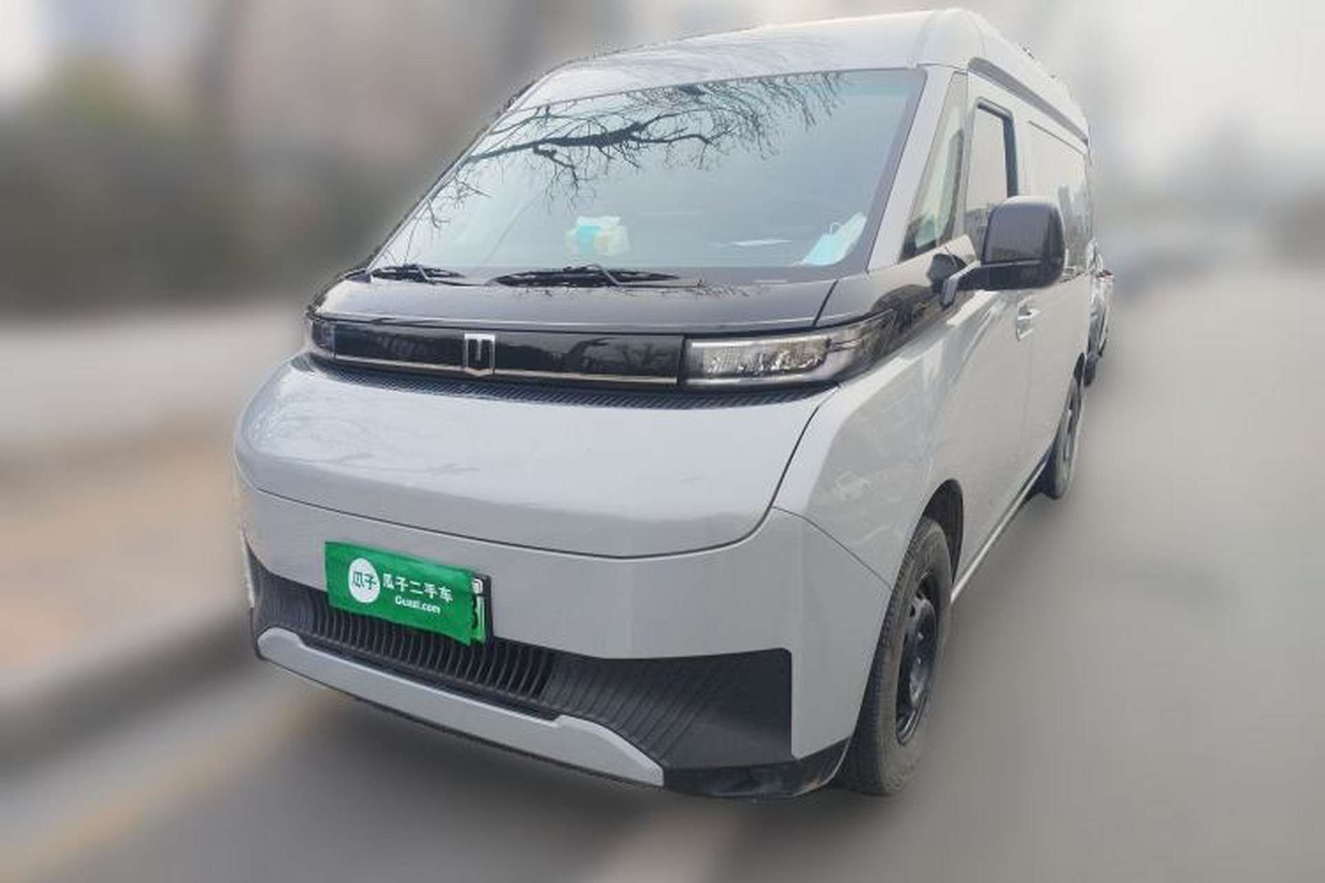 Used Farizon Super VAN 2025 Yucheng Action-Pak, Short-Axle 68kWh ZhiXin, 5-seater Front Left 45 Deg