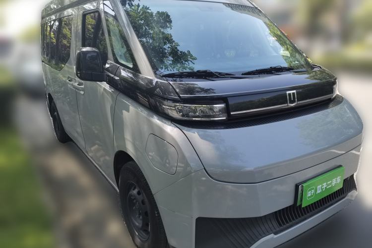Used Farizon Super VAN 2025 Yucheng Edition, Action-Pak 68kWh Front Right 45 Deg
