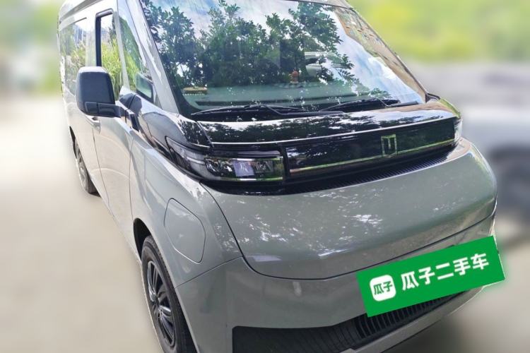 Used Farizon Super VAN 2025 Yucheng Edition, Action-Pak 68kWh Front Right 45 Deg