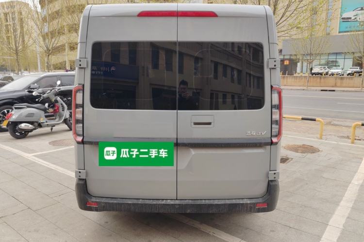 Used Farizon Super VAN 2025 Yucheng Action-Pak, Mid-Axle Mid-Roof 68kWh ZhiXin, 7-seater Rear