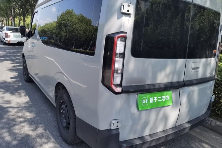 Used Farizon Super VAN 2025 Yucheng Edition, Action-Pak 68kWh Rear Left 45 Deg