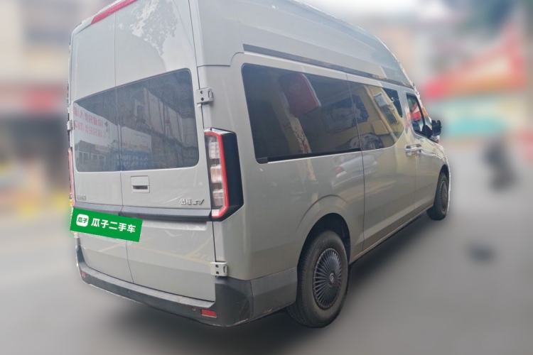 Used Farizon Super VAN 2025 Yucheng Action-Pak, Mid-Axle High-Roof 68kWh ZhiXin, 7-seater Rear Right 45 Deg