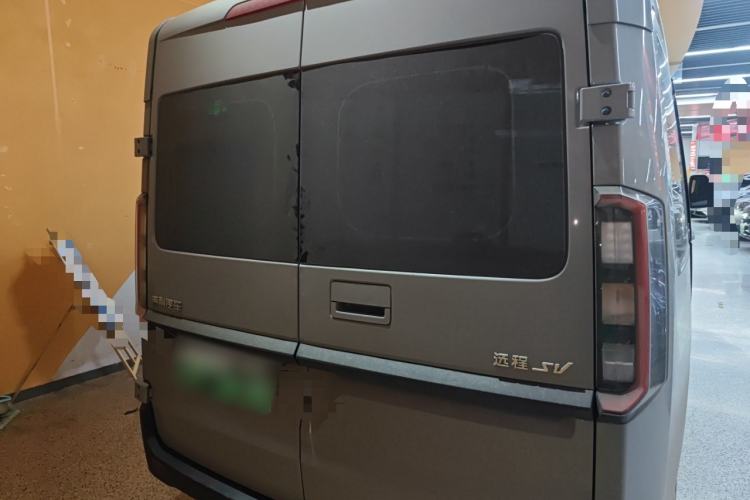 Used Farizon Super VAN 2025 Yucheng Action-Pak, Short-Axle 68kWh ZhiXin, 5-seater Rear