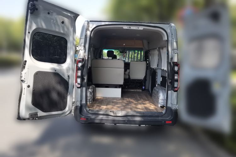 Used Farizon Super VAN 2025 Yucheng Edition, Action-Pak 68kWh Trunk