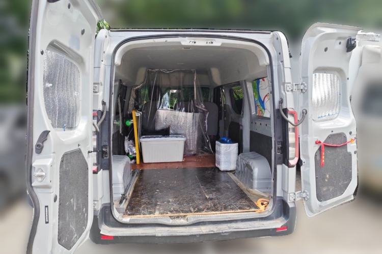 Used Farizon Super VAN 2025 Yucheng Edition, Action-Pak 68kWh Trunk