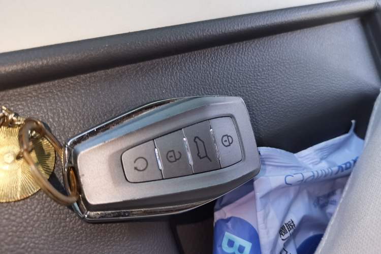 Used Farizon Super VAN 2025 Yucheng Edition, Action-Pak 68kWh Vehicle Key