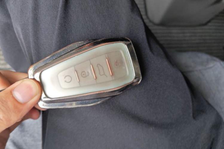 Used Farizon Super VAN 2025 Yucheng Edition, Action-Pak 68kWh Vehicle Key