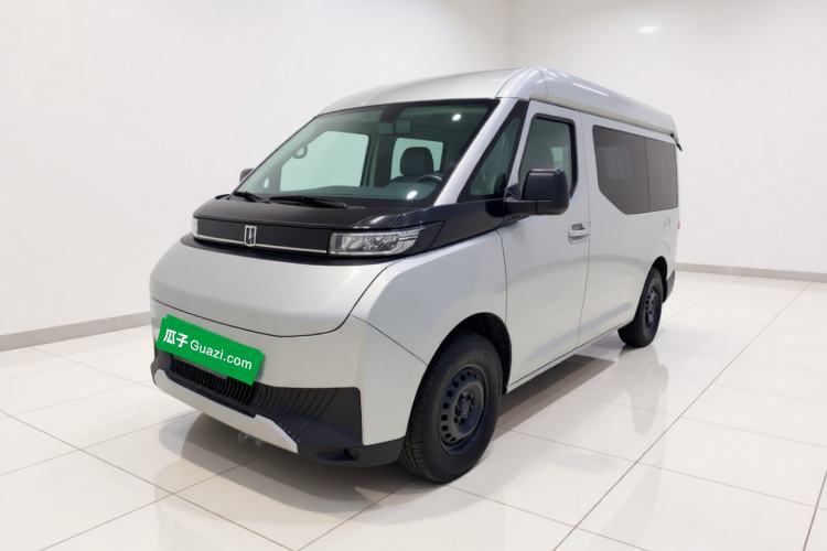 Farizon Super VAN 2025 Yucheng Action-Pak, Short-Axle 68kWh ZhiXin, 5-seater