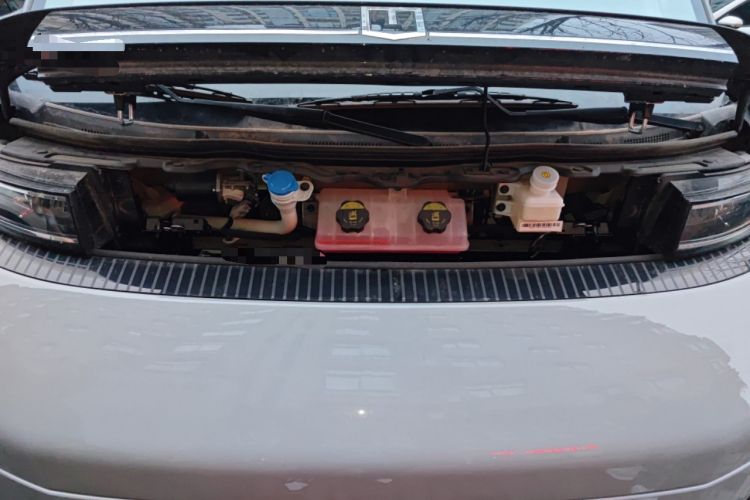 Used Farizon Super VAN 2025 Yucheng Action-Pak, Short-Axle 68kWh ZhiXin, 5-seater Engine Bay