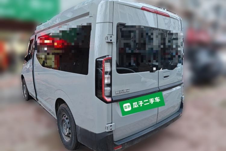 Used Farizon Super VAN 2025 Yucheng Action-Pak, Short-Axle 68kWh ZhiXin, 5-seater Rear Left 45 Deg