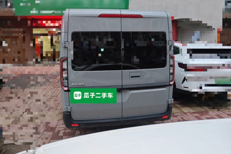 Used Farizon Super VAN 2025 Yucheng Action-Pak, Short-Axle 68kWh ZhiXin, 5-seater Rear