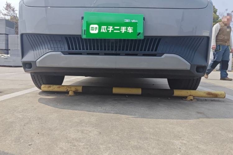 Used Farizon Super VAN 2025 Jingcheng Edition, Action-Pak Mid-Roof 51kWh Chassis Front