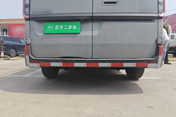 Used Farizon Super VAN 2025 Jingcheng Edition, Action-Pak Mid-Roof 51kWh Chassis Rear