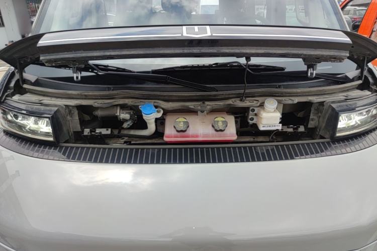 Used Farizon Super VAN 2025 Yucheng Edition, Action-Pak 68kWh Engine Bay