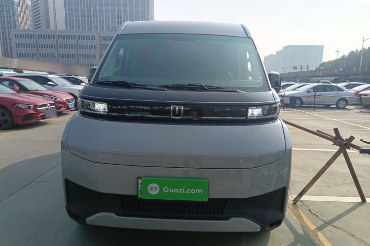 Used Farizon Super VAN 2025 Yucheng Action-Pak, Short-Axle 68kWh ZhiXin, 5-seater Front