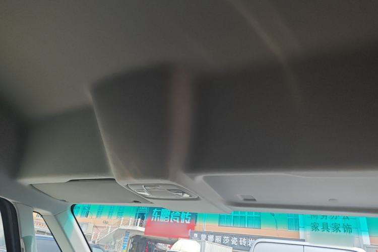 Used Farizon Super VAN 2025 Jingcheng Edition, Action-Pak Mid-Roof 51kWh Headliner