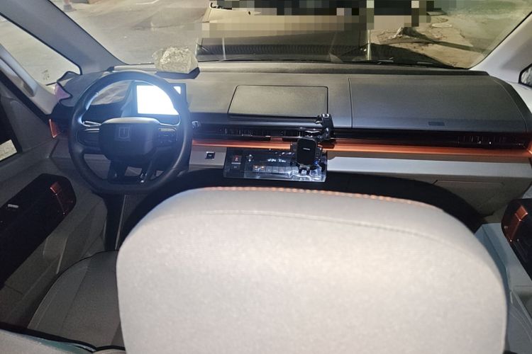Used Farizon Super VAN 2025 Yucheng Edition, Action-Pak 68kWh Interior 2