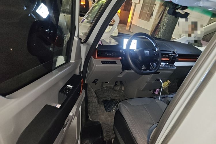 Used Farizon Super VAN 2025 Yucheng Edition, Action-Pak 68kWh Interior 3