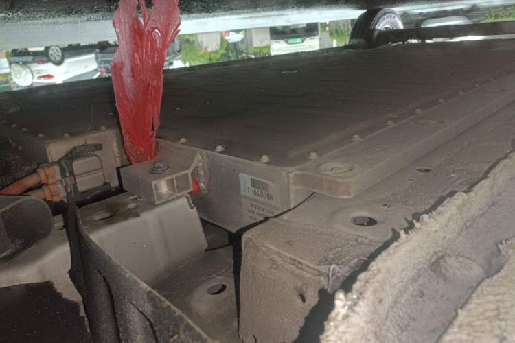 Used Farizon Super VAN 2025 Model, Zhifu Edition, Mid-axle High-roof, 83 kWh Chassis Front Right