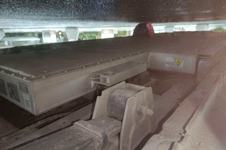 Used Farizon Super VAN 2025 Model, Zhifu Edition, Mid-axle High-roof, 83 kWh Chassis Rear Left