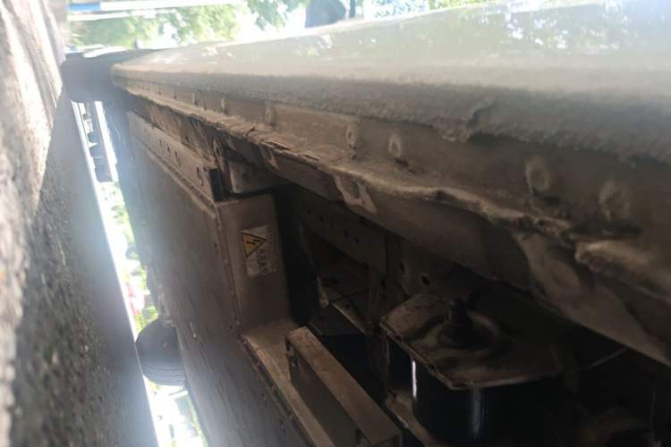Used Farizon Super VAN 2025 Model, Zhifu Edition, Mid-axle Medium-roof, 83 kWh Chassis Rear Left