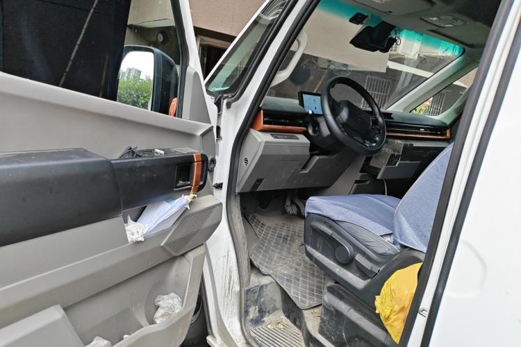 Used Farizon Super VAN 2025 Model, Chuangfu Edition, Mid-axle Medium-roof, Zhixin 68 kWh Driver Seat