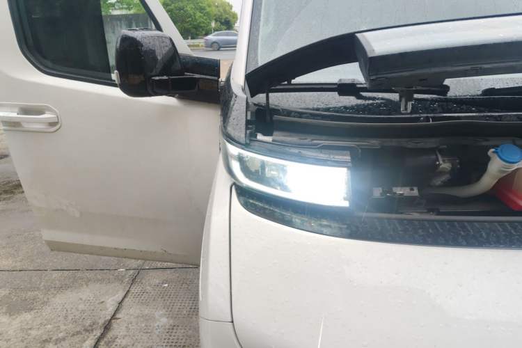 Used Farizon Super VAN 2025 Model, Zhifu Edition, Mid-axle Medium-roof, 68 kWh, CATL Engine Bay Right