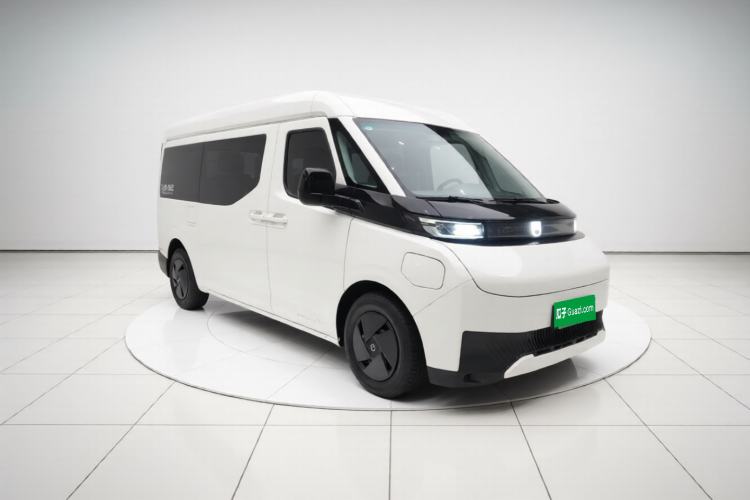 Used Farizon Super VAN 2025 Model, Zhifu Edition, Mid-axle Medium-roof, 68 kWh, CATL Exterior 2
