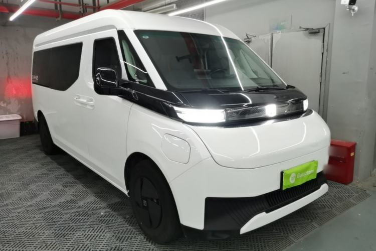 Used Farizon Super VAN 2025 Model, Zhifu Edition, Mid-axle Medium-roof, 68 kWh, CATL Front Right 45 Deg