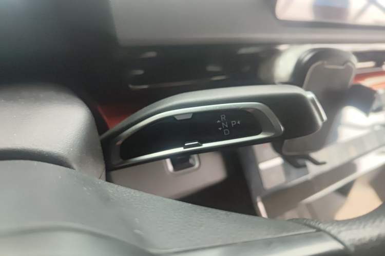 Used Farizon Super VAN 2025 Model, Zhifu Edition, Mid-axle Medium-roof, 83 kWh Gear Lever