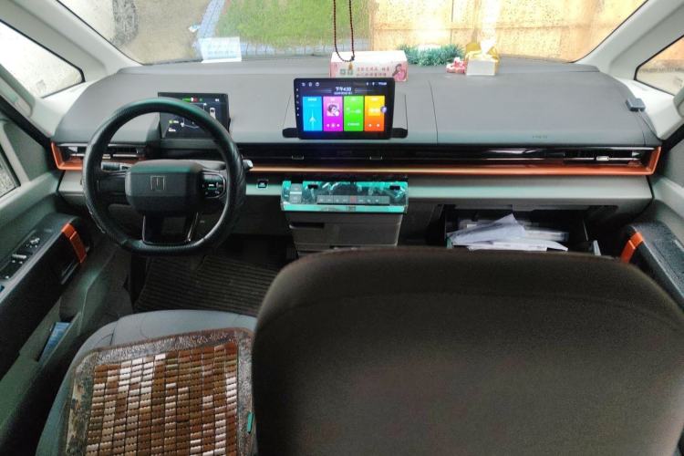Used Farizon Super VAN 2025 Model, Zhifu Edition, Mid-axle Medium-roof, 68 kWh, CATL Interior 2