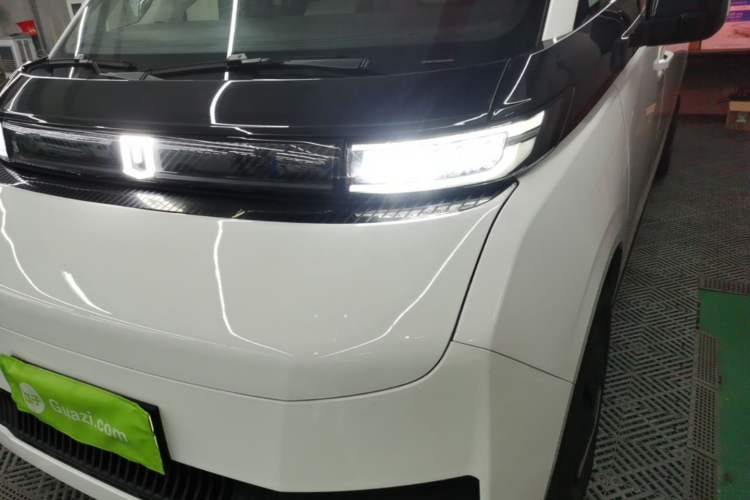 Used Farizon Super VAN 2025 Model, Zhifu Edition, Mid-axle Medium-roof, 68 kWh, CATL Left Front Headlight