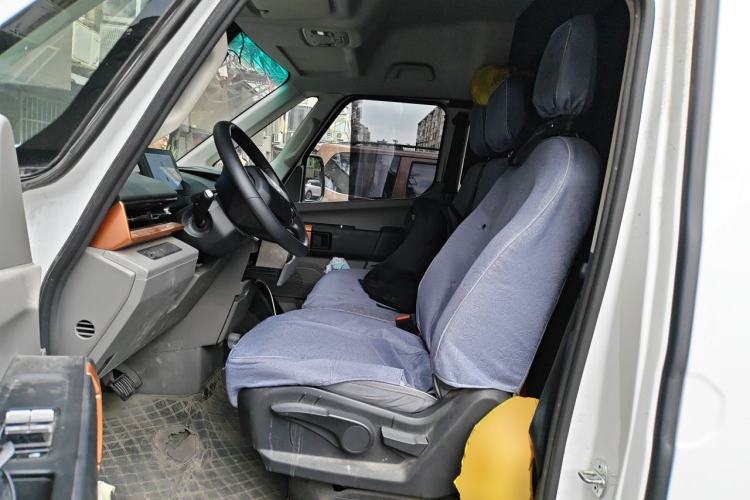 Used Farizon Super VAN 2025 Model, Chuangfu Edition, Mid-axle Medium-roof, Zhixin 68 kWh Left Front Seat