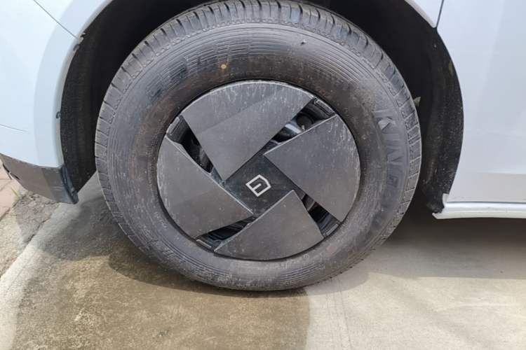 Used Farizon Super VAN 2025 Model, Zhifu Edition, Mid-axle High-roof, 83 kWh Left Front Wheel Hub