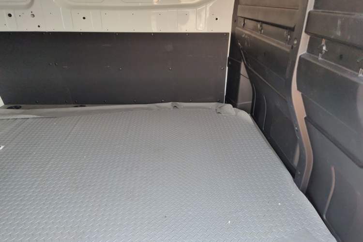 Used Farizon Super VAN 2025 Model Wealth Creation Version—Long Wheelbase High Roof 106kWh Left Rear Seat