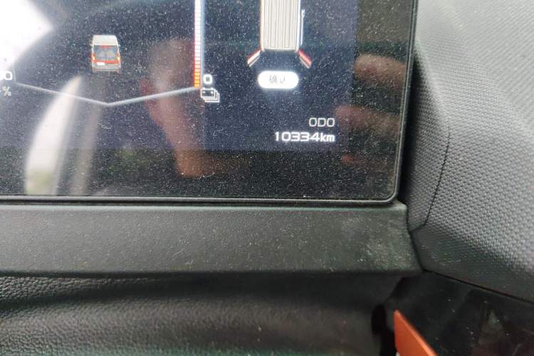 Used Farizon Super VAN 2025 Model, Zhifu Edition, Mid-axle Medium-roof, 68 kWh, CATL Odometer Close Up