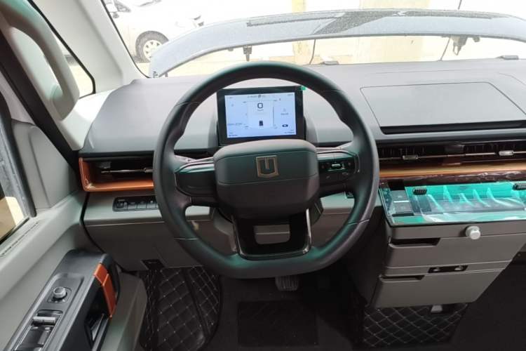 Used Farizon Super VAN 2025 Model, Zhifu Edition, Mid-axle High-roof, 83 kWh Steering Wheel
