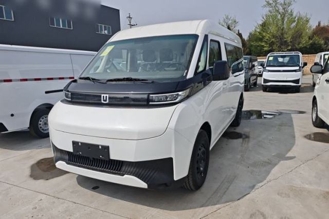 Used Farizon Super VAN 2025 Zhifu Edition, Short-axle Mid-roof 68kWh ZhiXin