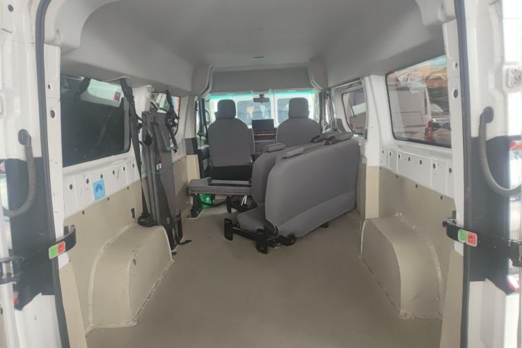 Used Farizon Super VAN 2025 Model, Zhifu Edition, Mid-axle Medium-roof, 83 kWh Trunk