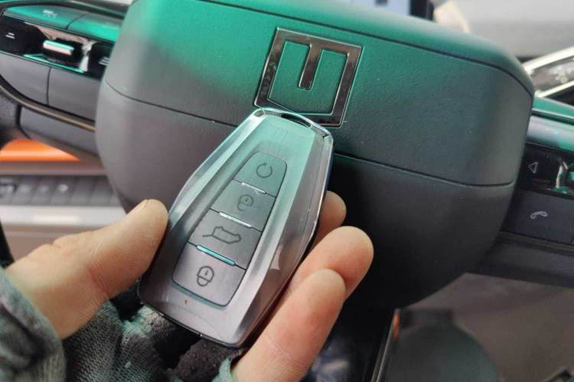 Used Farizon Super VAN 2025 Model Wealth Creation Version—Long Wheelbase High Roof 106kWh Vehicle Key