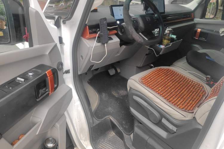 Used Farizon Super VAN 2026 Model, Yu Cheng Edition, Medium Wheelbase, High Roof, 83 kWh Driver Seat