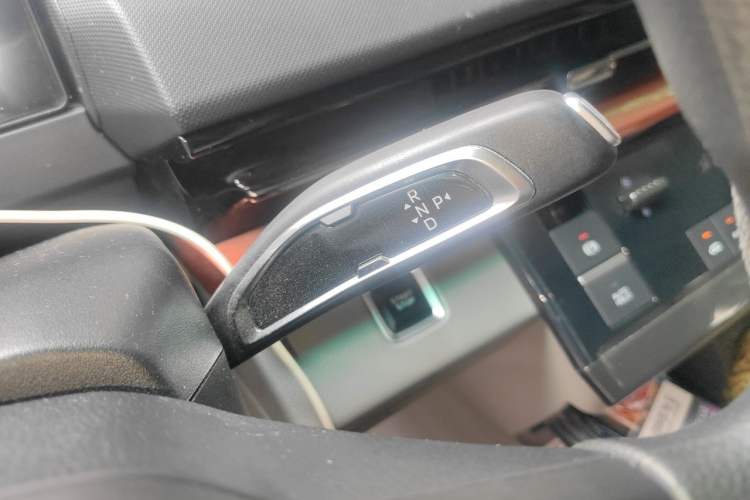 Used Farizon Super VAN 2026 Model, Yu Cheng Edition, Medium Wheelbase, High Roof, 83 kWh Gear Lever