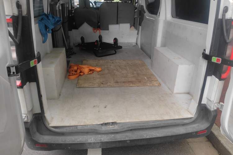 Used Farizon Super VAN 2026 Model, Yu Cheng Edition, Medium Wheelbase, High Roof, 83 kWh Trunk