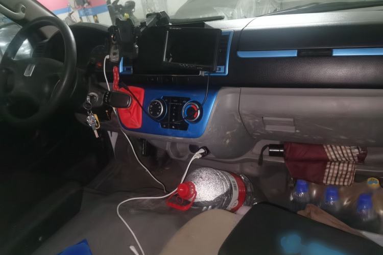 Used Farizon Xingxiang E6 2020 Van Model Low Roof 1365kg Payload Capacity Equipped with High-Capacity CATL Battery Center Console