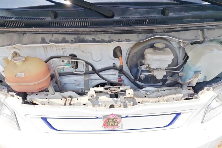 Used Farizon Xingxiang E6 2020 Van with High Roof 1365kg Payload Capacity Equipped with CATL's High-Energy Battery Engine Bay